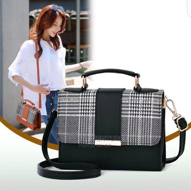 Women's Outting Bag · Photo 3