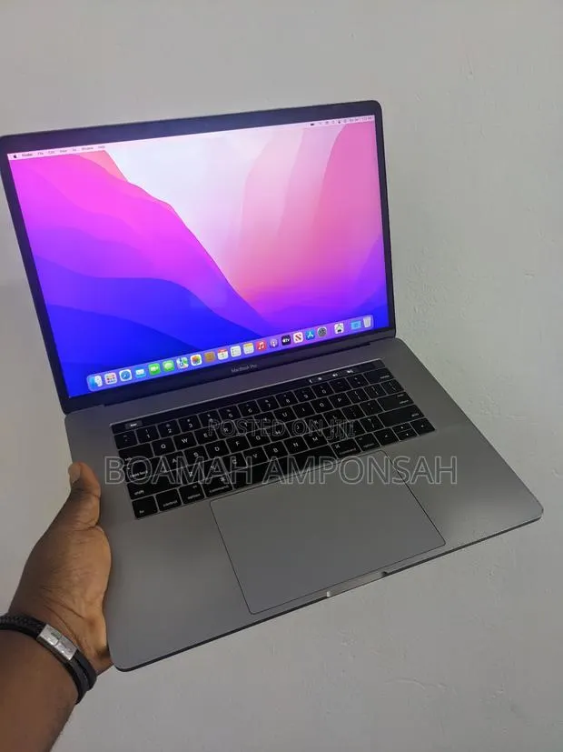 Laptop Apple MacBook Pro 2016 16GB Intel Core i7 SSD 256GB · Photo 1