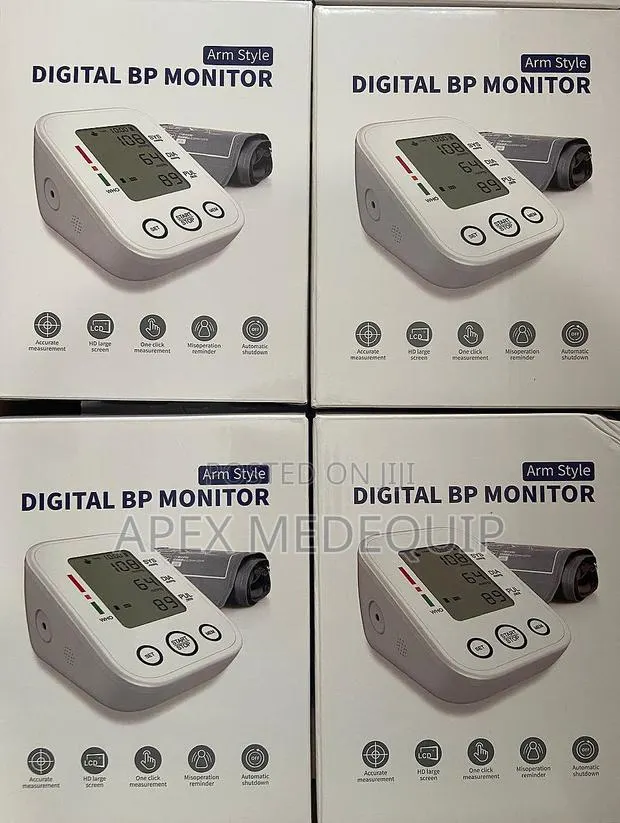 Blood Pressure Monitor With Large Cuff + Voice Function · Photo 2