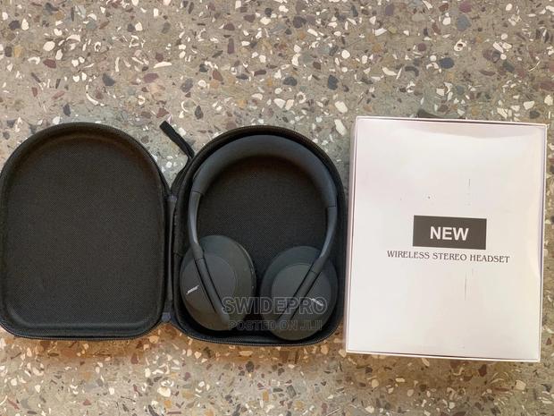 Super Bose 700 Headphone · Photo 2