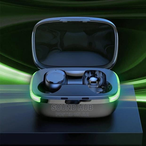 TWS Earbuds With Case Light · Photo 2