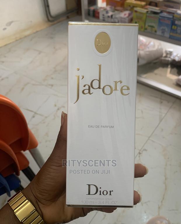 J’Adore Dior Perfume · Photo 1