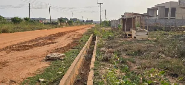 Suitable Reduction Offers on Lands - Tema Comm. 25 · Photo 1