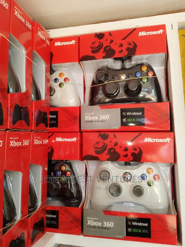 Brand New White Xbox 360 Game Pad · Photo 3