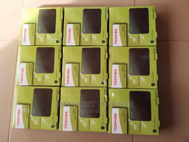 Toshiba 3.0 Hard Drive Case · Photo 6