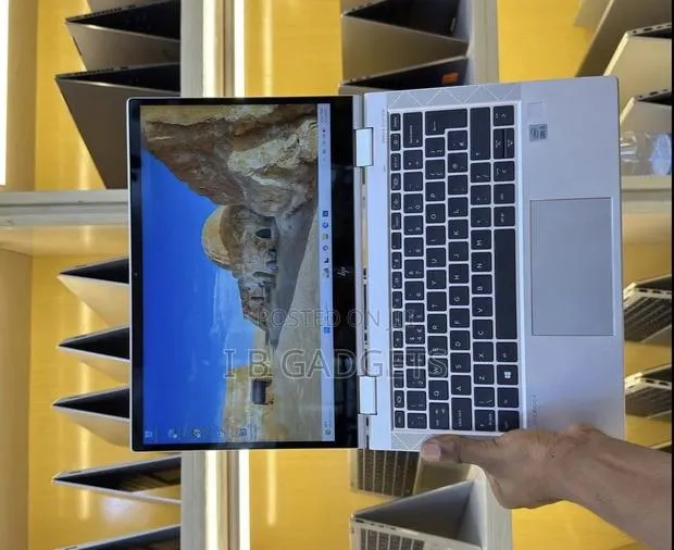 Laptop HP EliteBook 830 G7 8GB Intel Core i5 SSD 256GB · Photo 1