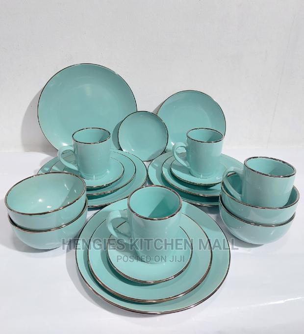 20pcs Ceramic Dinner Set · Photo 1