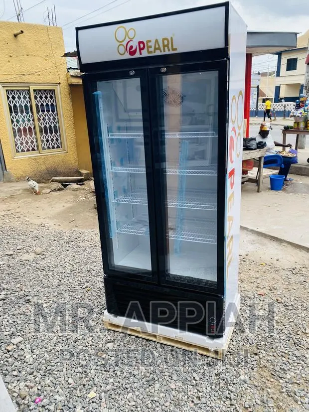 Fresh in Box Pearl PVC 622-2b Double Door Display Fridge · Photo 1