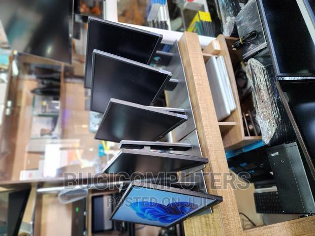 Dell 24-Inch Hdmi Widescreen Monitor · Photo 3