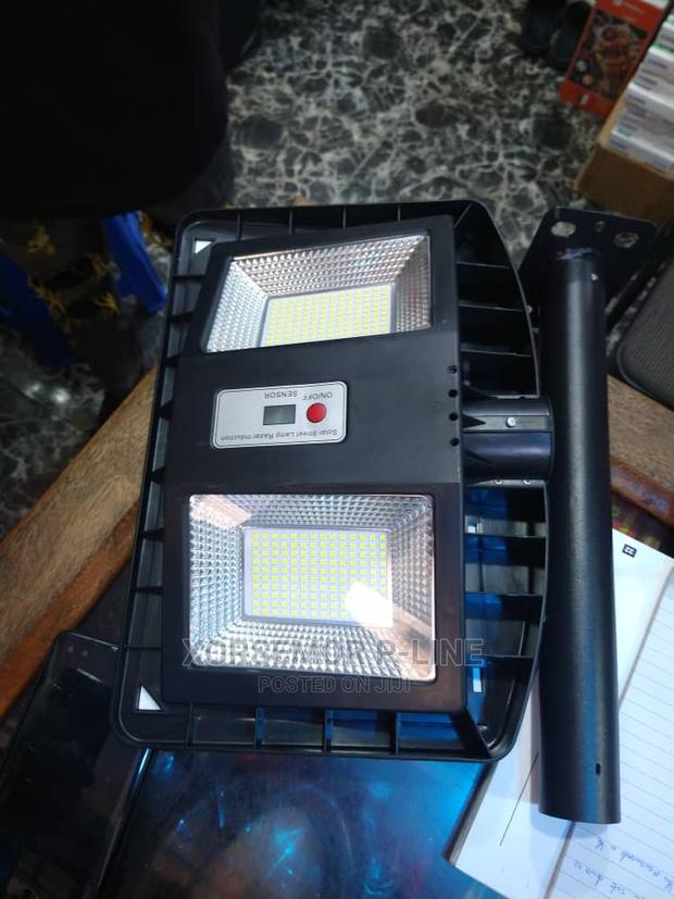 Cclamp Solar CL-115 Lamp · Photo 2