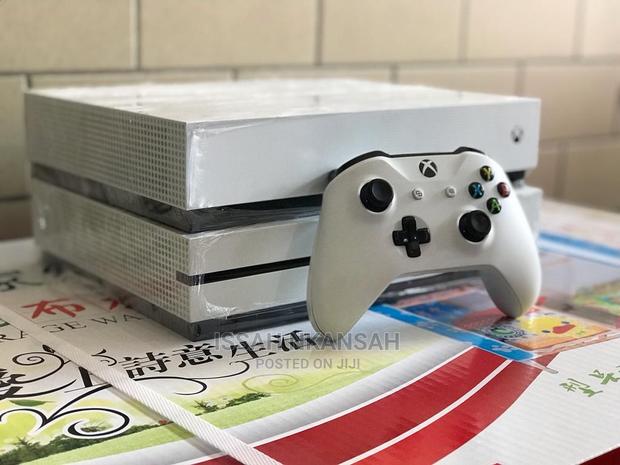 Xbox One S · Photo 1