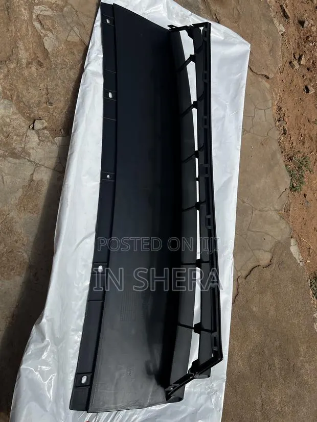 Honda Civic Front Bumper Grill Down, 2016 20 17, 2018 Brand · Photo 1