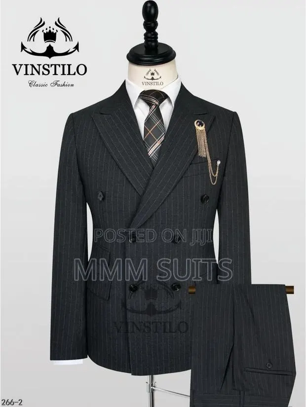 Classic and Simple Vinstillo Double-Breasted Striped Men's Suit Grey · Photo 1