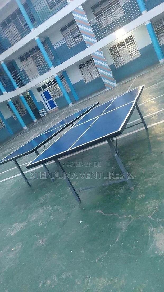 Brand New Tennis Board With Metal Stand · Photo 1