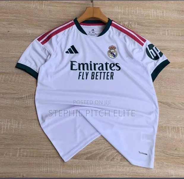Real Madrid 2026/27 Home Jersey · Photo 1