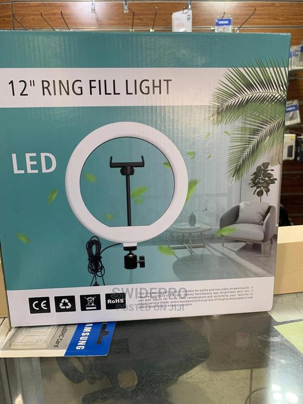 12 Inches Ringlight With Long Stand · Photo 3
