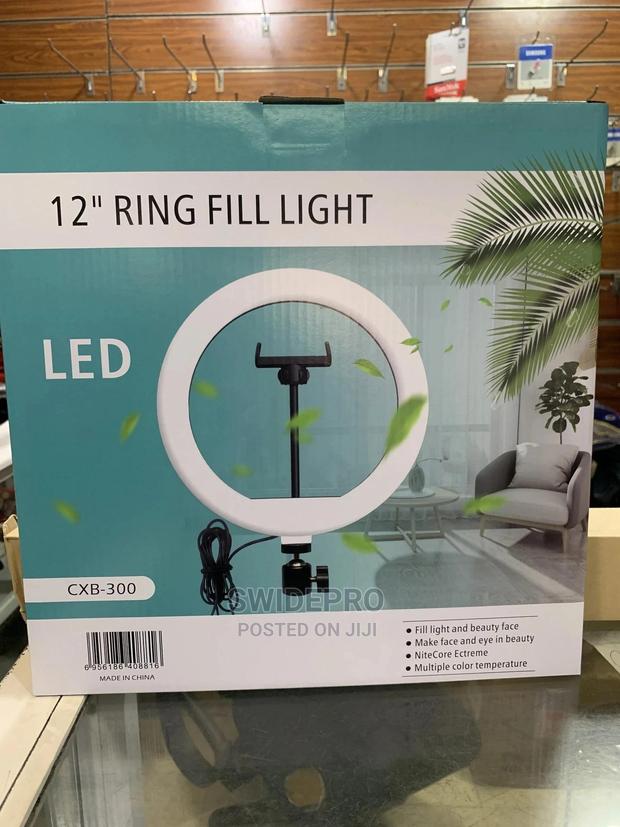 12 Inches Ringlight With Long Stand · Photo 2
