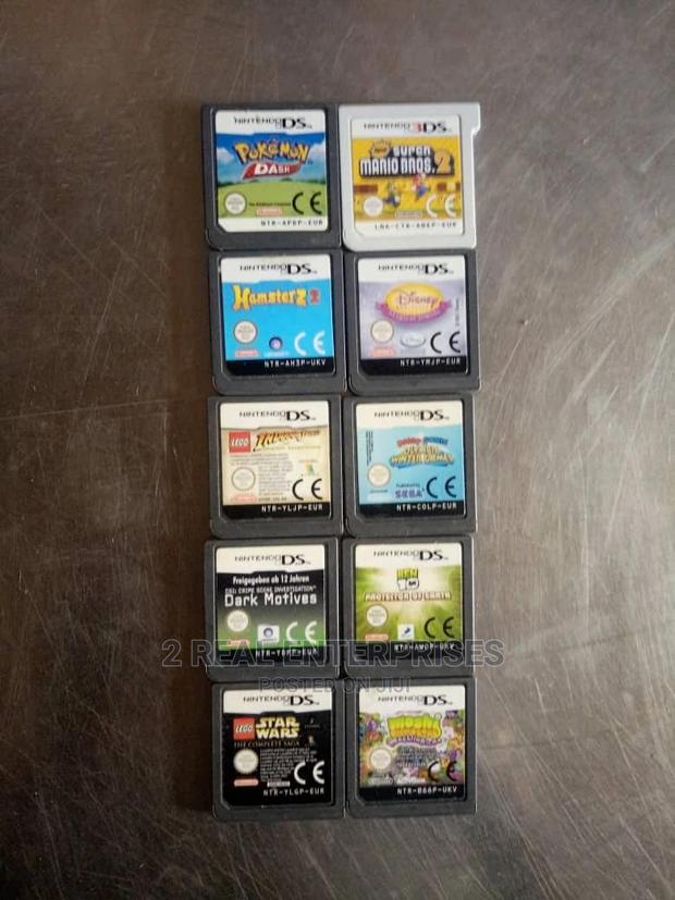 Nintendo DS Catridges · Photo 2