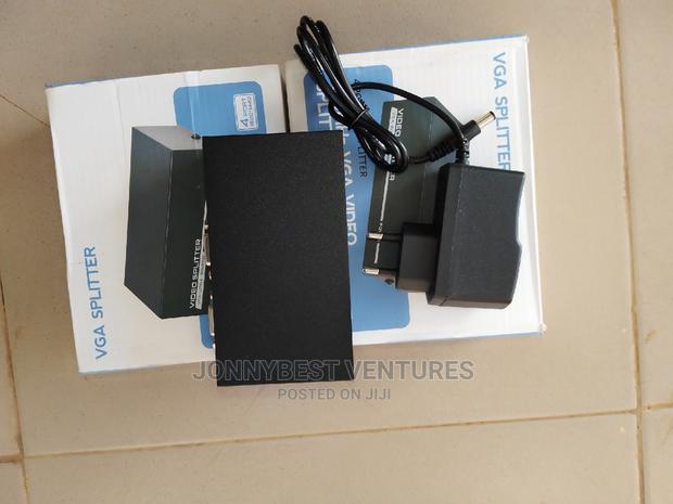 VGA 4 Port Way Splitter · Photo 6