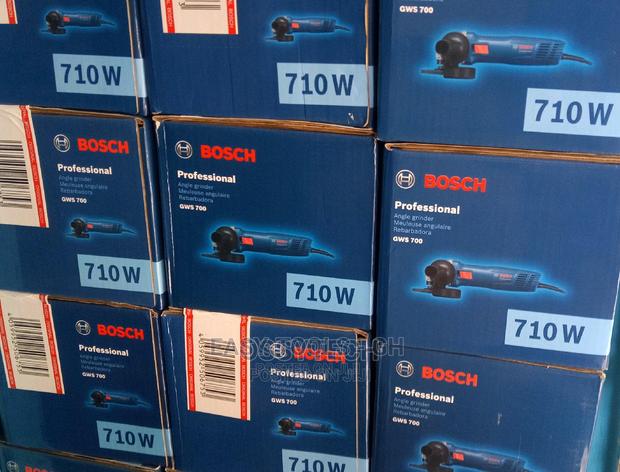 Bosch Angle Grinder (Gws 710 - 4.5") · Photo 3