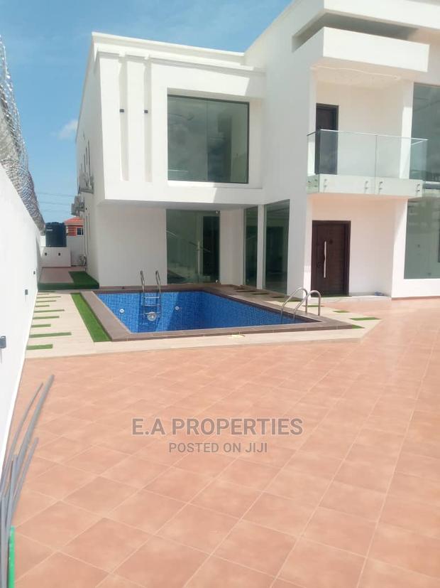 4bdrm House in E a Properties, a C Mall Area for Sale · Photo 1
