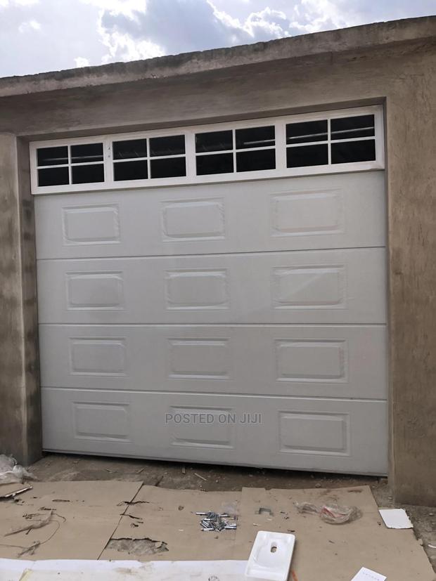 Automatic Garage Door Single Door · Photo 2