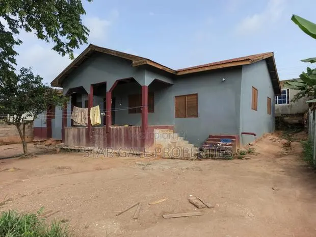 6bdrm House in Antwima Boko, Kumasi Metropolitan for sale · Photo 1