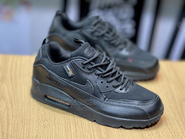 Nike Air Max 90 Surplus · Photo 1