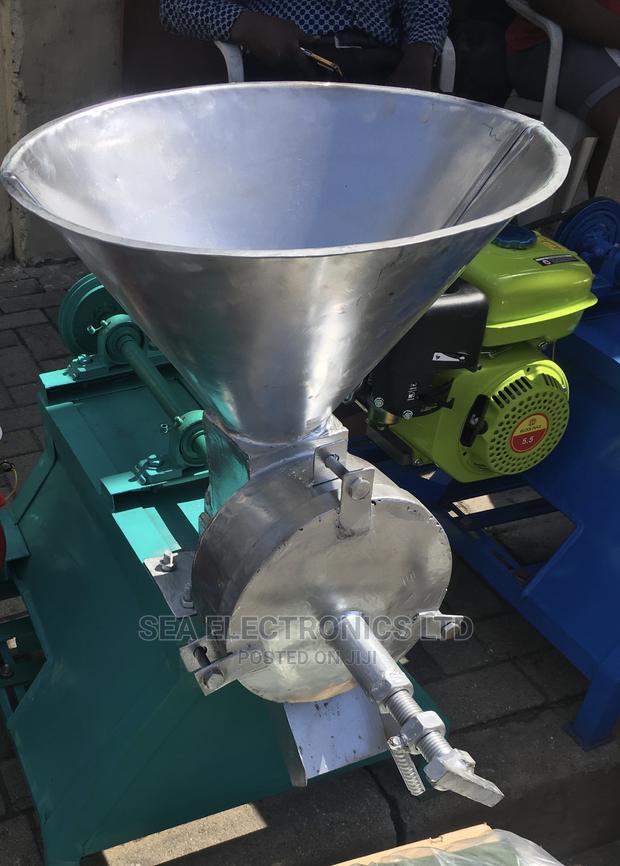 Quality Pepper Grinders · Photo 1