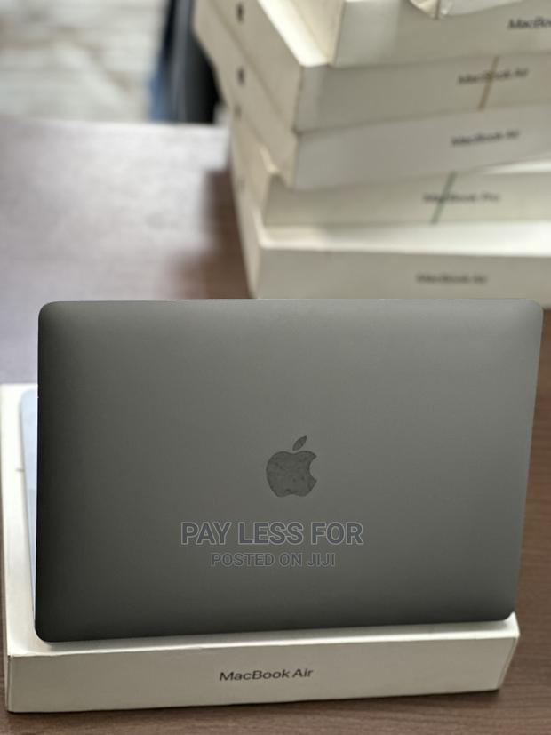 Laptop Apple MacBook Air 2020 8GB Intel Core I3 SSD 256GB · Photo 3
