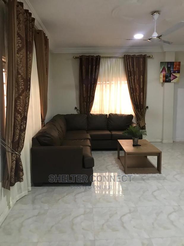 Furnished 2bdrm Apartment in Adenta for rent · Photo 4