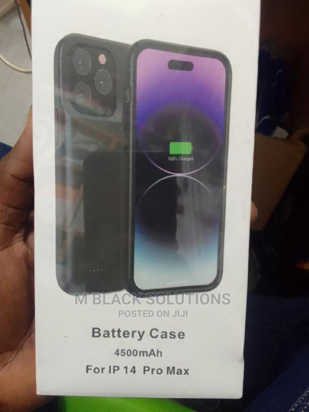iPhone 14 Pro Max Battery Case · Photo 3