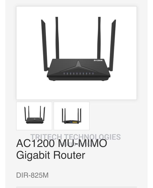 D-Link Dir-825m Dual Band Gigabit Wi-Fi Router · Photo 2
