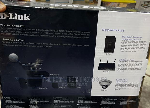 D-Link 24-Port 10/100 Desktop Switch · Photo 2