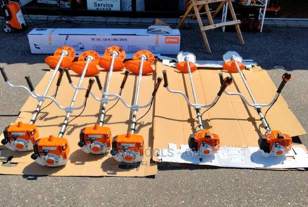 STIHL Brushcutter ( Fs 250 ) · Photo 1