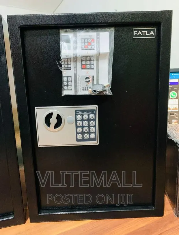 FATLA 50E Locker Safe · Photo 1