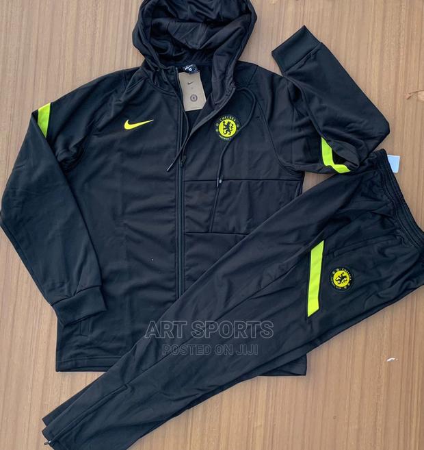 Chelsea Tracksuit · Photo 3