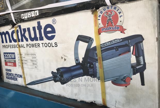 MAKUTE Demolition Breaker · Photo 1