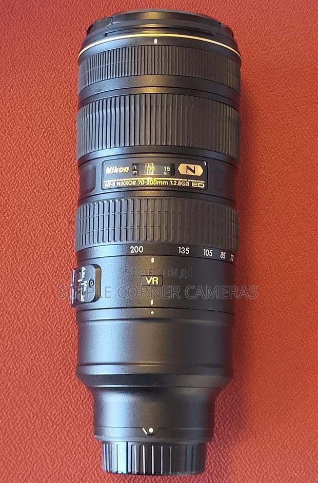 Nikon Af-S Nikkor 70-200mm F2.8G Ed Ii VR Lens