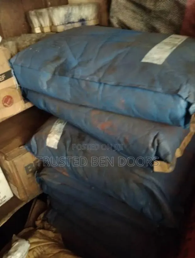 Blue Iron Oxide Pigment for Construction Works · Photo 1
