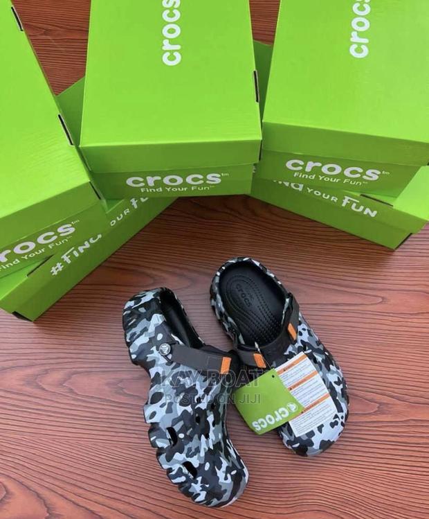 Vietnam Made Crocs · Photo 1