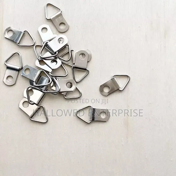 Hook and Screw · Photo 2