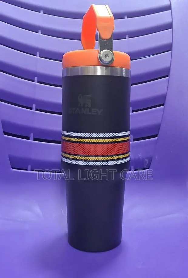 900ml Stanley Cup · Photo 1