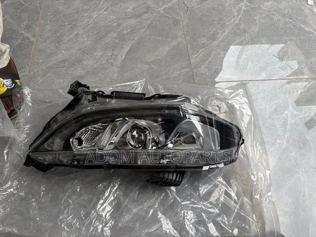 Honda Civic Head Lamp 2016 2017 2018 2019 2020 2021 · Photo 1