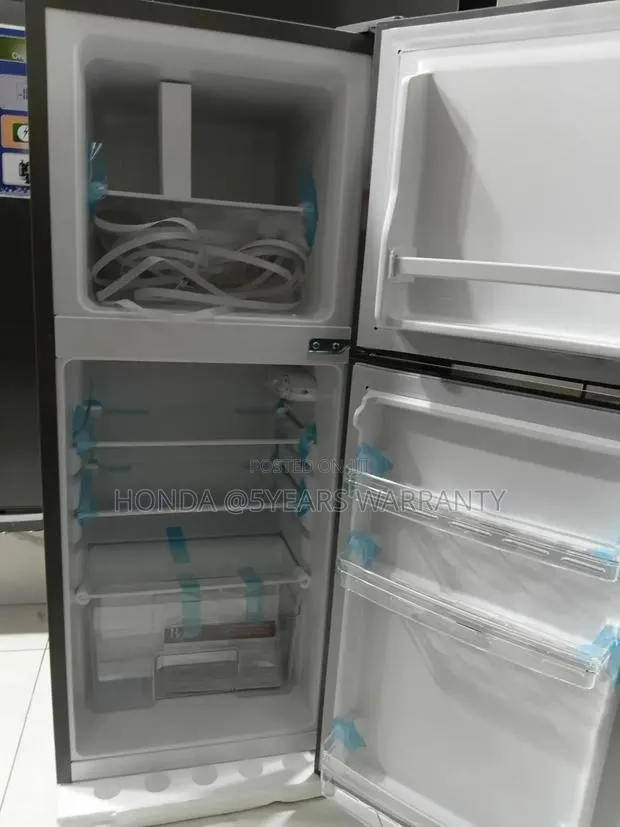 Fast Cooling Roch Refrigerator 108L Refrigerator · Photo 1