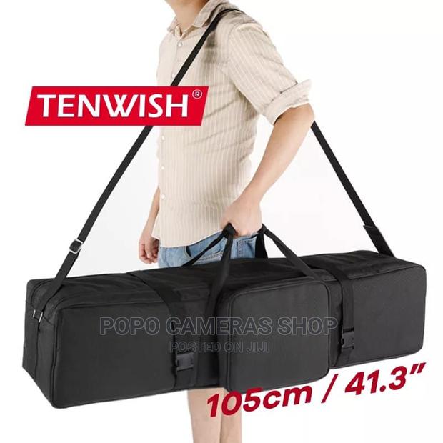 Studio Sling Bag · Photo 3
