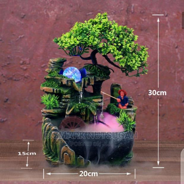 Aquarium Fountain · Photo 1