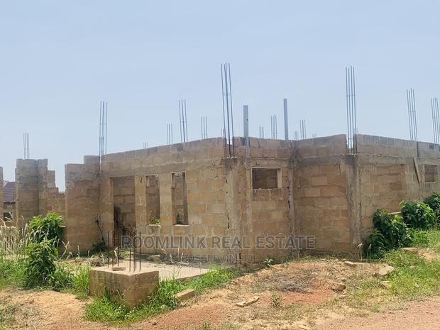 Five Bedroom Mansion, Sunyani Municipal For Sale · Photo 4