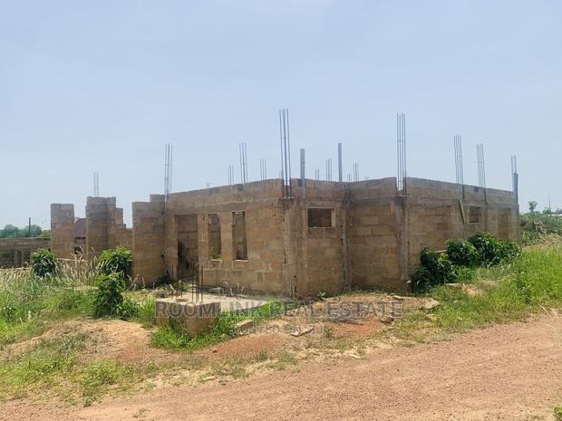 Five Bedroom Mansion, Sunyani Municipal For Sale · Photo 6
