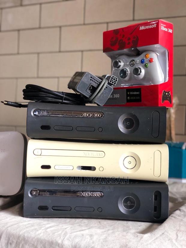 Xbox 360 Console · Photo 2